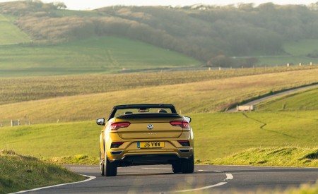2020 Volkswagen T-Roc R-Line Cabriolet (UK-Spec) Rear Wallpapers 450x275 (12)