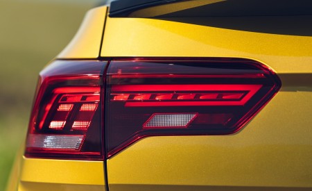 2020 Volkswagen T-Roc R-Line Cabriolet (UK-Spec) Tail Light Wallpapers 450x275 (88)