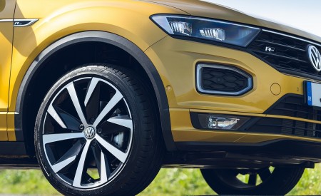 2020 Volkswagen T-Roc R-Line Cabriolet (UK-Spec) Wheel Wallpapers 450x275 (83)