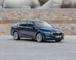 2020 Škoda Octavia Front Three-Quarter Wallpapers 150x120 (22)