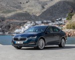 2020 Škoda Octavia Front Three-Quarter Wallpapers 150x120 (21)