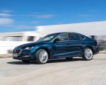2020 Škoda Octavia Front Three-Quarter Wallpapers 150x120 (3)