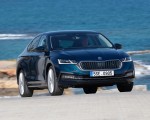 2020 Škoda Octavia Front Three-Quarter Wallpapers 150x120 (4)