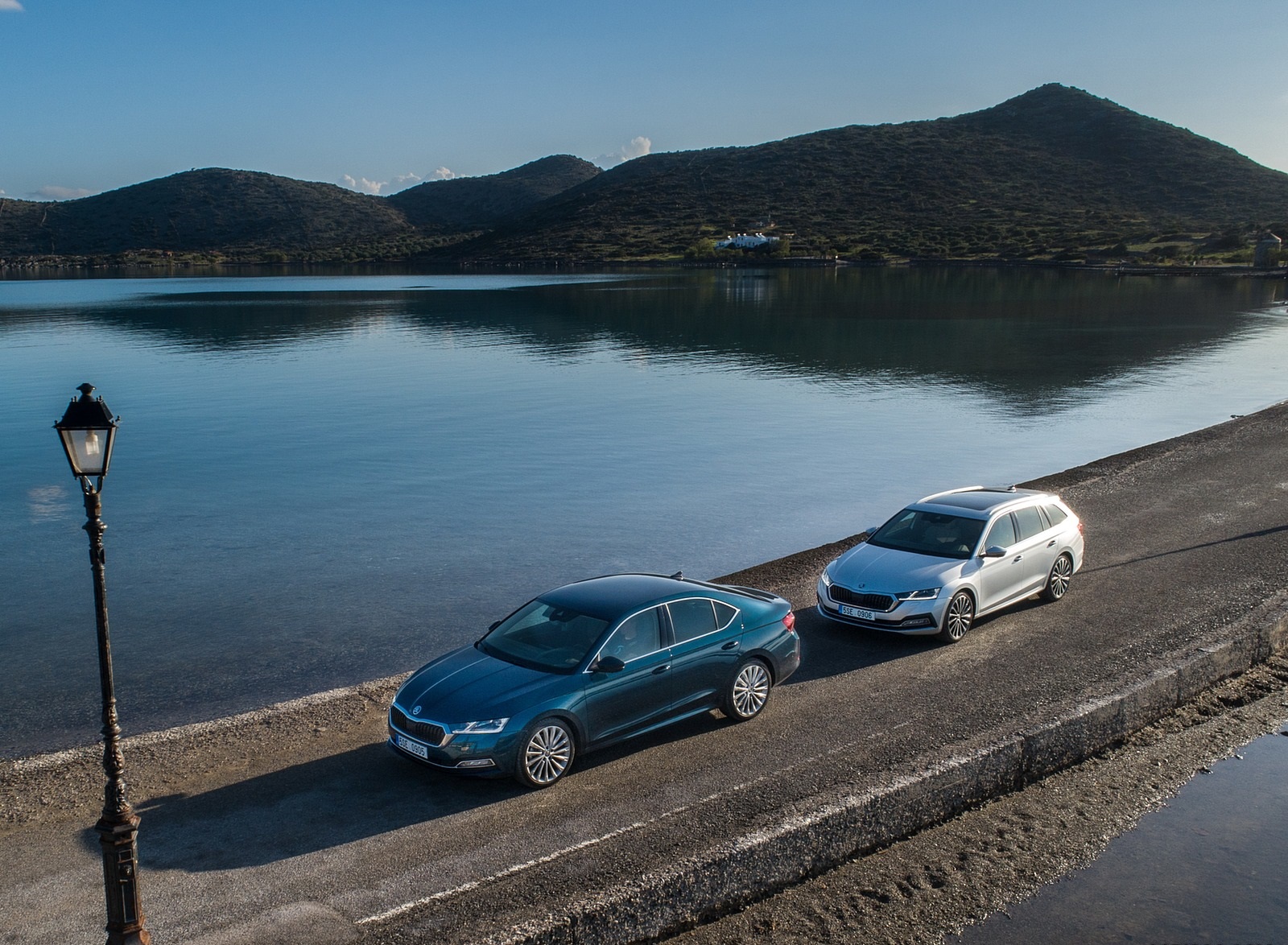 2020 Škoda Octavia Front Three-Quarter Wallpapers (13)