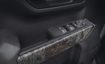 2021 Chevrolet Silverado Realtree Edition Interior Detail Wallpapers 450x275 (5)