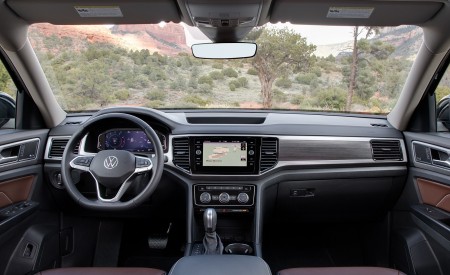 2021 Volkswagen Atlas Basecamp Interior Cockpit Wallpapers 450x275 (10)