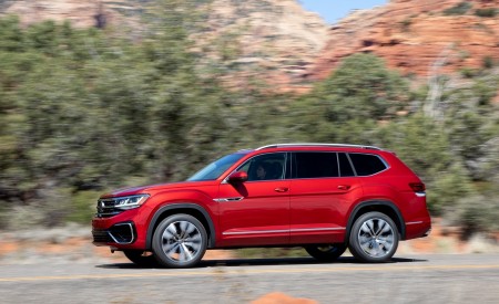 2021 Volkswagen Atlas SEL Premium 4Motion Side Wallpapers 450x275 (8)