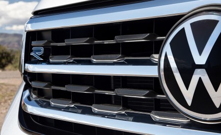2021 Volkswagen Atlas SEL R-line Grill Wallpapers 450x275 (13)