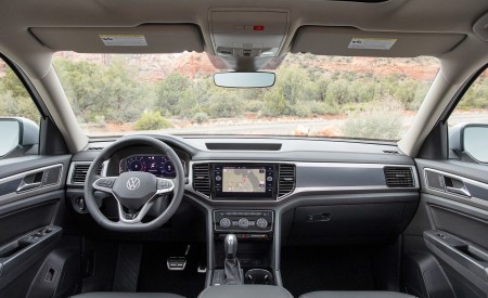 2021 Volkswagen Atlas SEL R-line Interior Cockpit Wallpapers 450x275 (23)