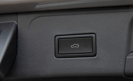 2021 Volkswagen Atlas SEL R-line Interior Detail Wallpapers 450x275 (30)