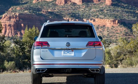 2021 Volkswagen Atlas SEL R-line Rear Wallpapers 450x275 (10)