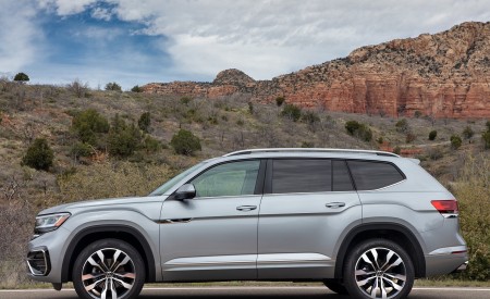 2021 Volkswagen Atlas SEL R-line Side Wallpapers 450x275 (11)
