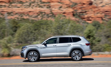 2021 Volkswagen Atlas SEL R-line Side Wallpapers 450x275 (7)