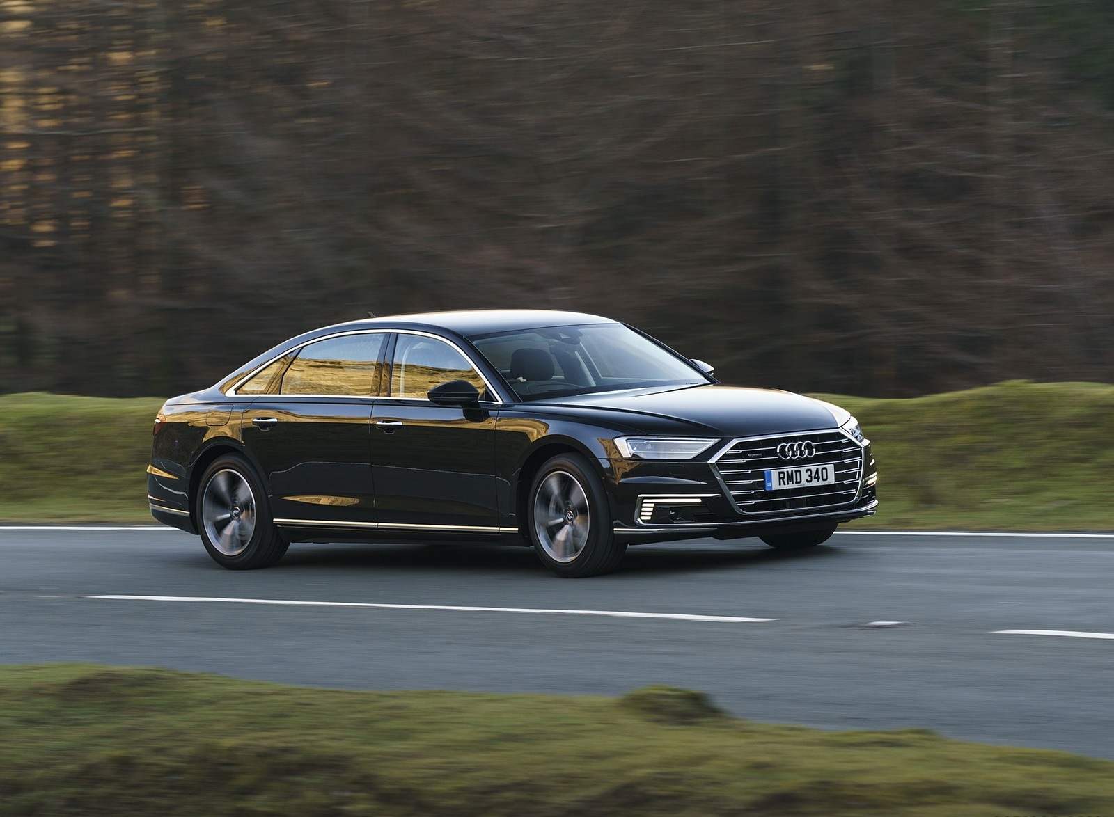 2020 Audi A8 L 60 TFSI e quattro (Plug-In Hybrid; UK-Spec) Front Three-Quarter Wallpapers (12)