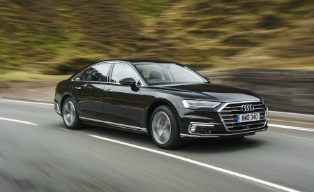 2020 Audi A8 L 60 TFSI e quattro (Plug-In Hybrid; UK-Spec) Front Three-Quarter Wallpapers 450x275 (3)