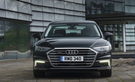 2020 Audi A8 L 60 TFSI e quattro (Plug-In Hybrid; UK-Spec) Front Wallpapers 450x275 (46)