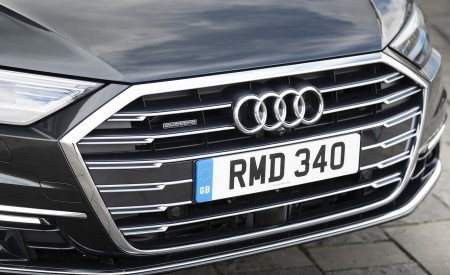 2020 Audi A8 L 60 TFSI e quattro (Plug-In Hybrid; UK-Spec) Grill Wallpapers 450x275 (52)