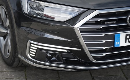 2020 Audi A8 L 60 TFSI e quattro (Plug-In Hybrid; UK-Spec) Headlight Wallpapers 450x275 (63)