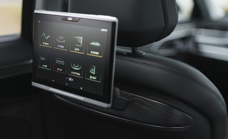 2020 Audi A8 L 60 TFSI e quattro (Plug-In Hybrid; UK-Spec) Interior Detail Wallpapers 450x275 (112)