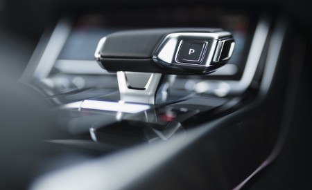 2020 Audi A8 L 60 TFSI e quattro (Plug-In Hybrid; UK-Spec) Interior Detail Wallpapers 450x275 (97)