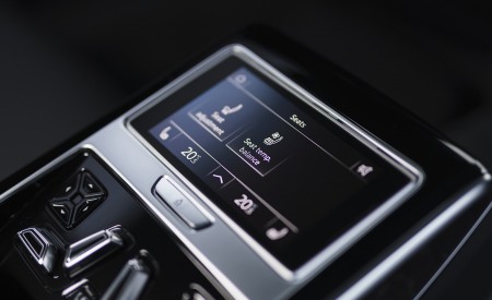 2020 Audi A8 L 60 TFSI e quattro (Plug-In Hybrid; UK-Spec) Interior Detail Wallpapers 450x275 (118)