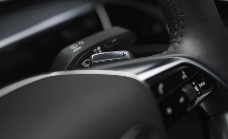 2020 Audi A8 L 60 TFSI e quattro (Plug-In Hybrid; UK-Spec) Interior Detail Wallpapers 450x275 (99)