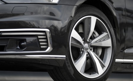 2020 Audi A8 L 60 TFSI e quattro (Plug-In Hybrid; UK-Spec) Wheel Wallpapers 450x275 (62)