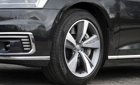 2020 Audi A8 L 60 TFSI e quattro (Plug-In Hybrid; UK-Spec) Wheel Wallpapers 450x275 (58)