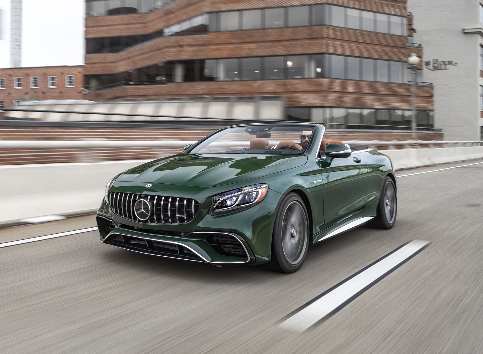 2020 Mercedes-AMG S 63 Cabriolet (US-Spec) Front Three-Quarter Wallpapers (3)