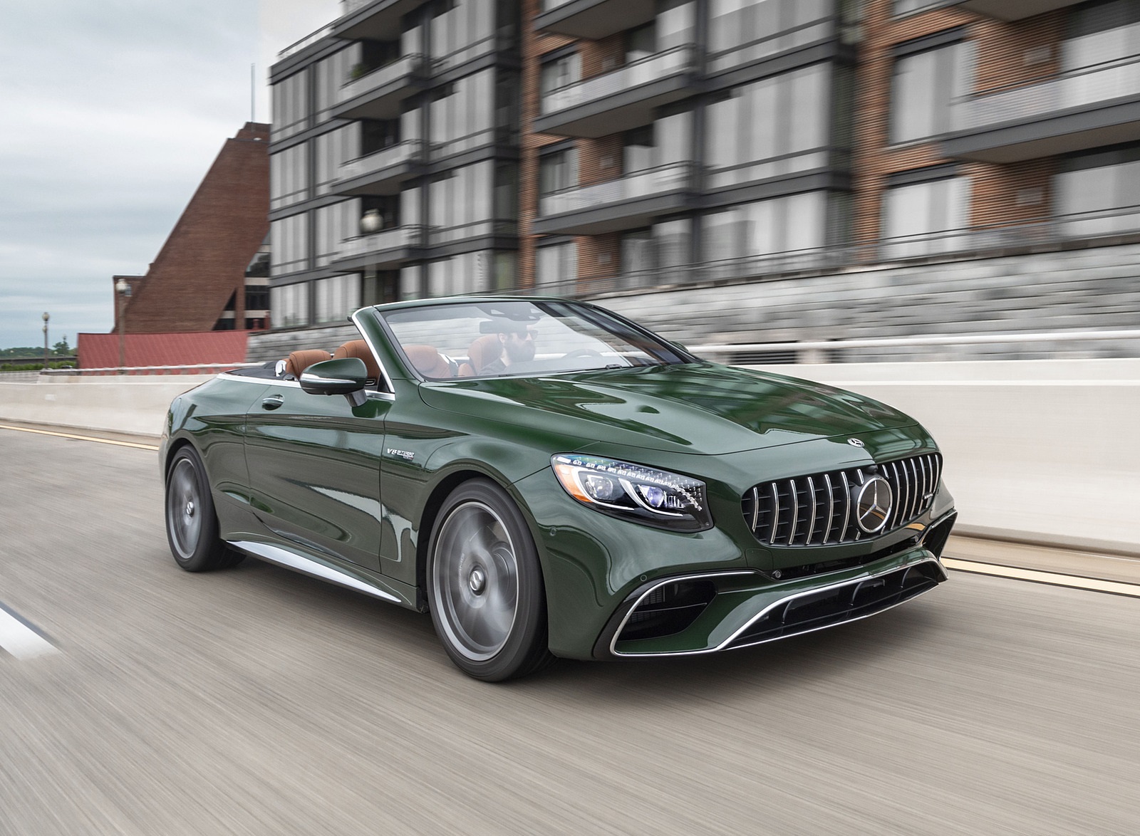 2020 Mercedes-AMG S 63 Cabriolet (US-Spec) Front Three-Quarter Wallpapers (4)