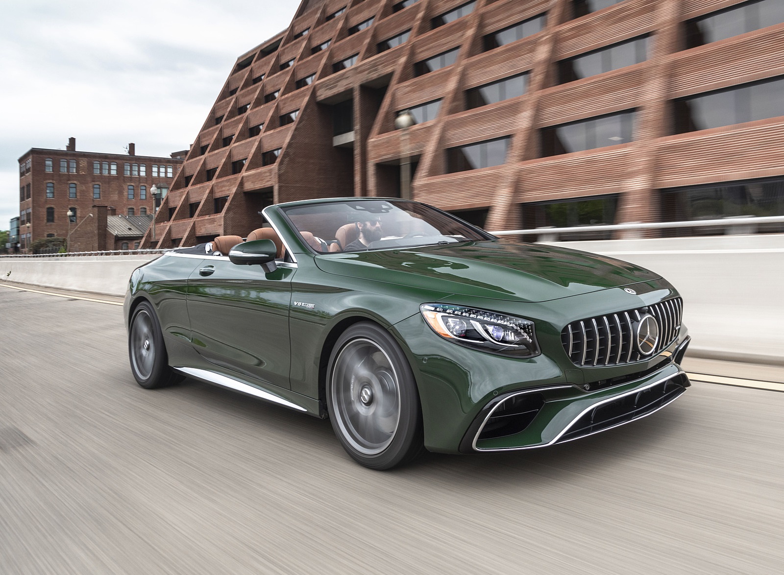 2020 Mercedes-AMG S 63 Cabriolet (US-Spec) Front Three-Quarter Wallpapers (5)