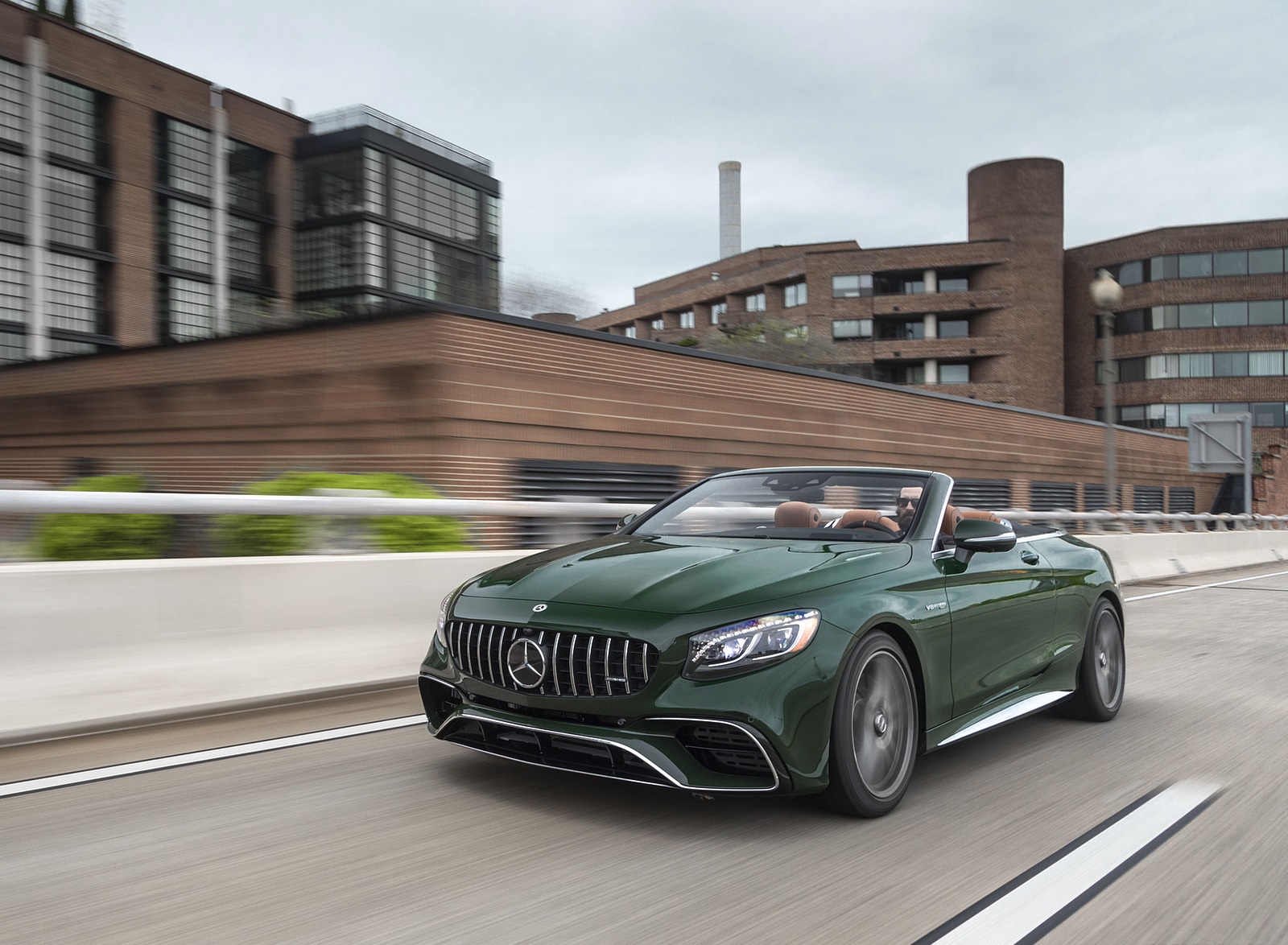 2020 Mercedes-AMG S 63 Cabriolet (US-Spec) Front Three-Quarter Wallpapers (6)