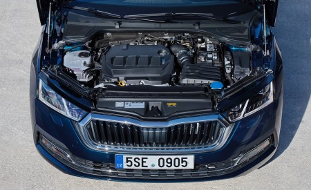 2020 Škoda Octavia Engine Wallpapers 450x275 (36)