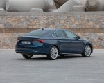2020 Škoda Octavia Rear Three-Quarter Wallpapers 150x120 (27)