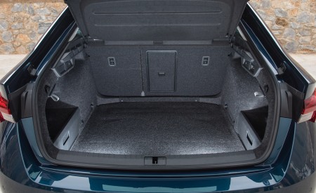 2020 Škoda Octavia Trunk Wallpapers 450x275 (46)