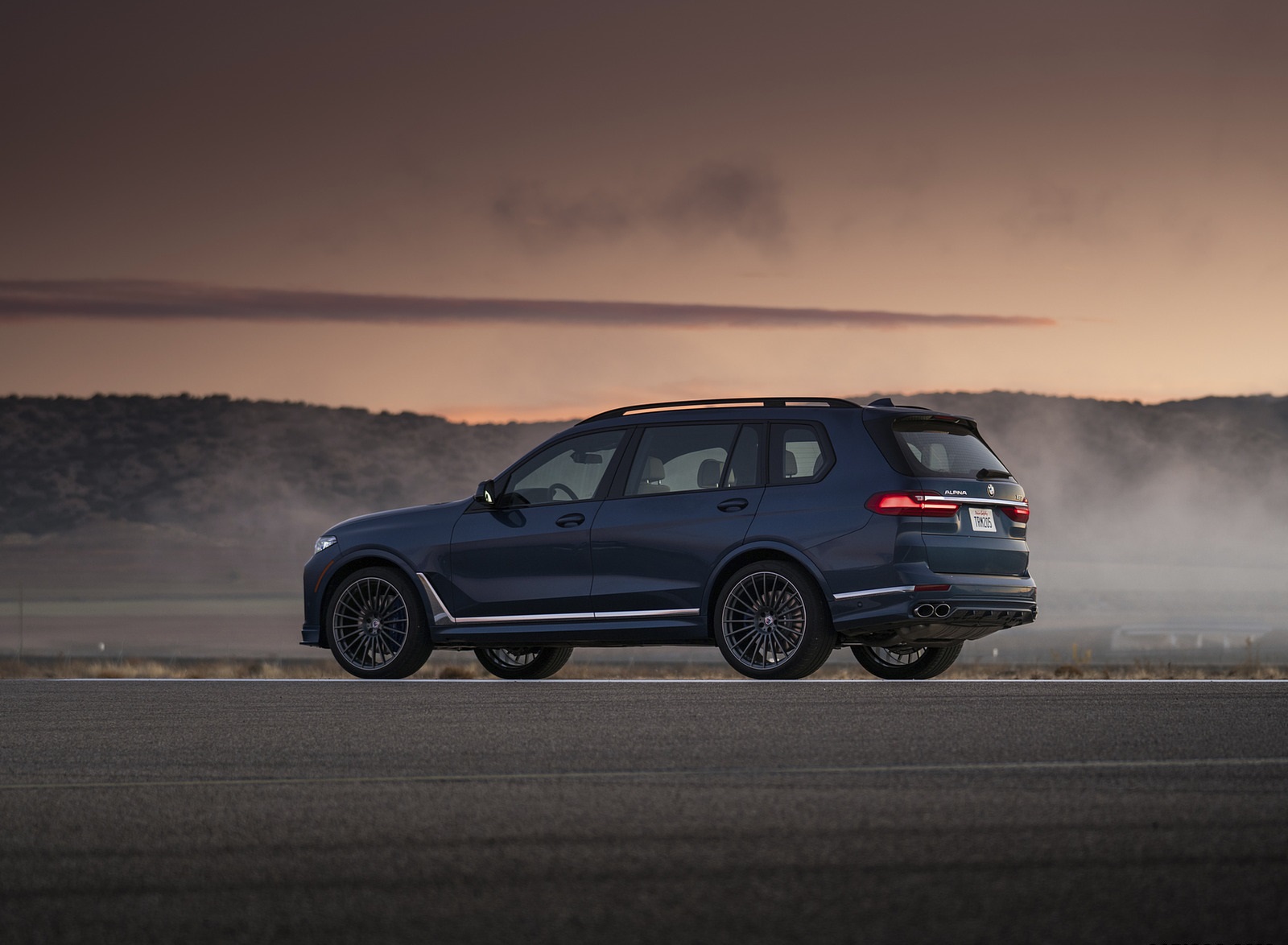 2021 ALPINA XB7 based on BMW X7 Side Wallpapers (15)