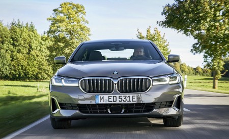 2021 BMW 5 Series 530e Plug-In Hybrid Front Wallpapers 450x275 (43)
