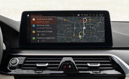 2021 BMW 5 Series Central Console Wallpapers 450x275 (30)