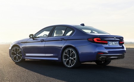 2021 BMW 530e xDrive Plug-In Hybrid Rear Three-Quarter Wallpapers 450x275 (16)