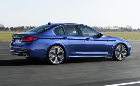 2021 BMW 530e xDrive Plug-In Hybrid Side Wallpapers 450x275 (13)