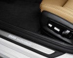 2021 BMW 540i Door Sill Wallpapers 150x120 (27)