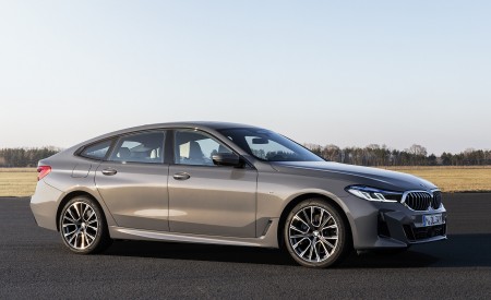 2021 BMW 6 Series Gran Turismo Front Three-Quarter Wallpapers 450x275 (69)