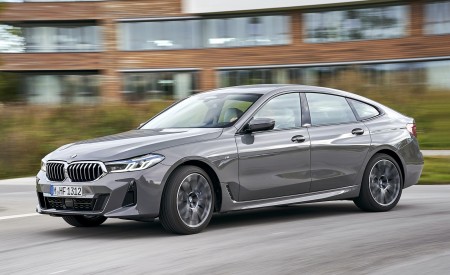 2021 BMW 6 Series Gran Turismo Front Three-Quarter Wallpapers 450x275 (23)