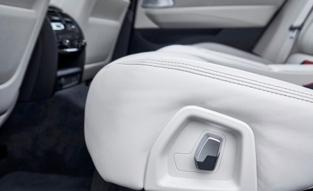 2021 BMW 6 Series Gran Turismo Interior Rear Seats Wallpapers 450x275 (62)