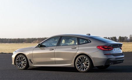 2021 BMW 6 Series Gran Turismo Rear Three-Quarter Wallpapers 450x275 (73)
