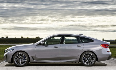 2021 BMW 6 Series Gran Turismo Side Wallpapers 450x275 (30)