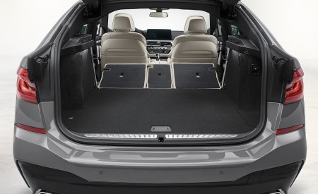 2021 BMW 6 Series Gran Turismo Trunk Wallpapers  450x275 (98)