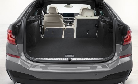 2021 BMW 6 Series Gran Turismo Trunk Wallpapers 450x275 (100)