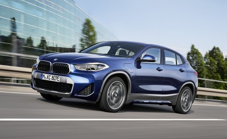2021 BMW X2 xDrive25e Plug-In Hybrid Front Three-Quarter Wallpapers  450x275 (7)