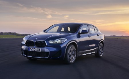 2021 BMW X2 xDrive25e Plug-In Hybrid Front Three-Quarter Wallpapers  450x275 (18)